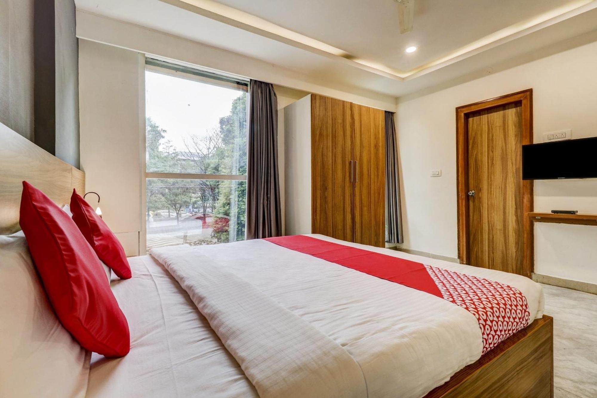 Oyo Flagship Nr Residency Near Nexus Mall Koramangala Bangalore Bagian luar foto